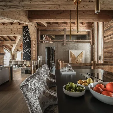 Luxury At Chalet Jacuzzi And Sauna